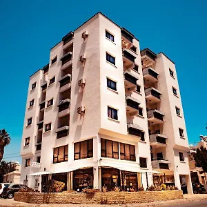 Olive Island , Larnaca Cipru